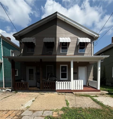 Townhouse For Sale - 1312 2nd Ave Ave<br/> Beaver Falls, PA 15010