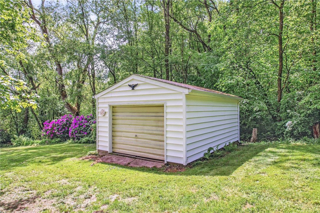 West Salem Twp, Pennsylvania 16125, United States, 3 Bedrooms Bedrooms, ,1 BathroomBathrooms,Residential,Contingent,133511