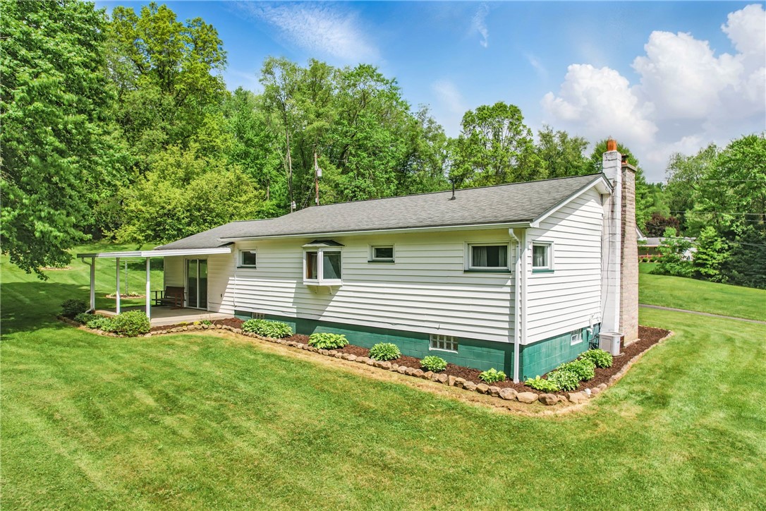 West Salem Twp, Pennsylvania 16125, United States, 3 Bedrooms Bedrooms, ,1 BathroomBathrooms,Residential,Contingent,133511