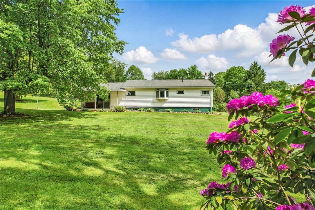 West Salem Twp, Pennsylvania 16125, United States, 3 Bedrooms Bedrooms, ,1 BathroomBathrooms,Residential,Contingent,133511