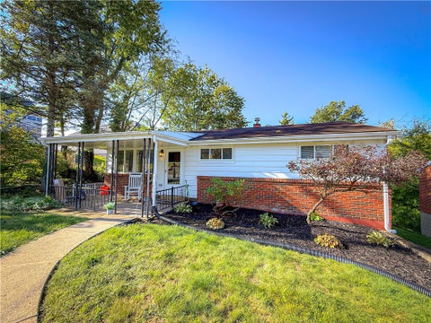 Homes For Rent - 92 Claireview Dr Dr<br/> Carnegie, PA 15106