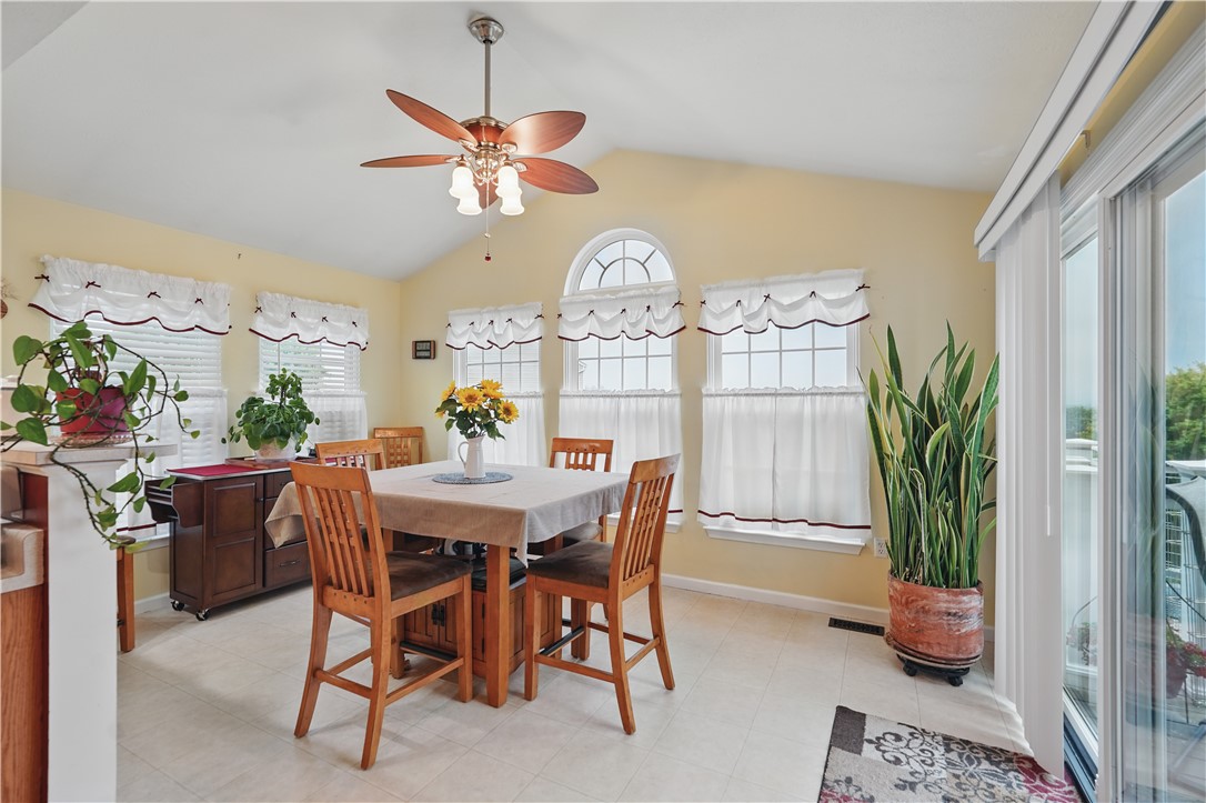 Hempfield Twp - Wml, Pennsylvania 15601, United States, 4 Bedrooms Bedrooms, ,4 BathroomsBathrooms,Residential,Contingent,145921