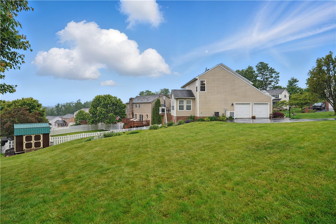 Hempfield Twp - Wml, Pennsylvania 15601, United States, 4 Bedrooms Bedrooms, ,4 BathroomsBathrooms,Residential,Contingent,145921