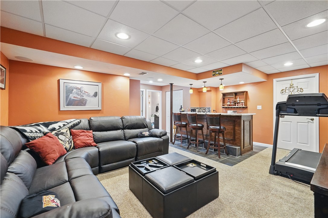 Hempfield Twp - Wml, Pennsylvania 15601, United States, 4 Bedrooms Bedrooms, ,4 BathroomsBathrooms,Residential,Contingent,145921