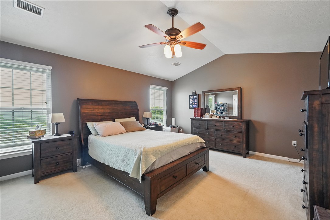 Hempfield Twp - Wml, Pennsylvania 15601, United States, 4 Bedrooms Bedrooms, ,4 BathroomsBathrooms,Residential,Contingent,145921