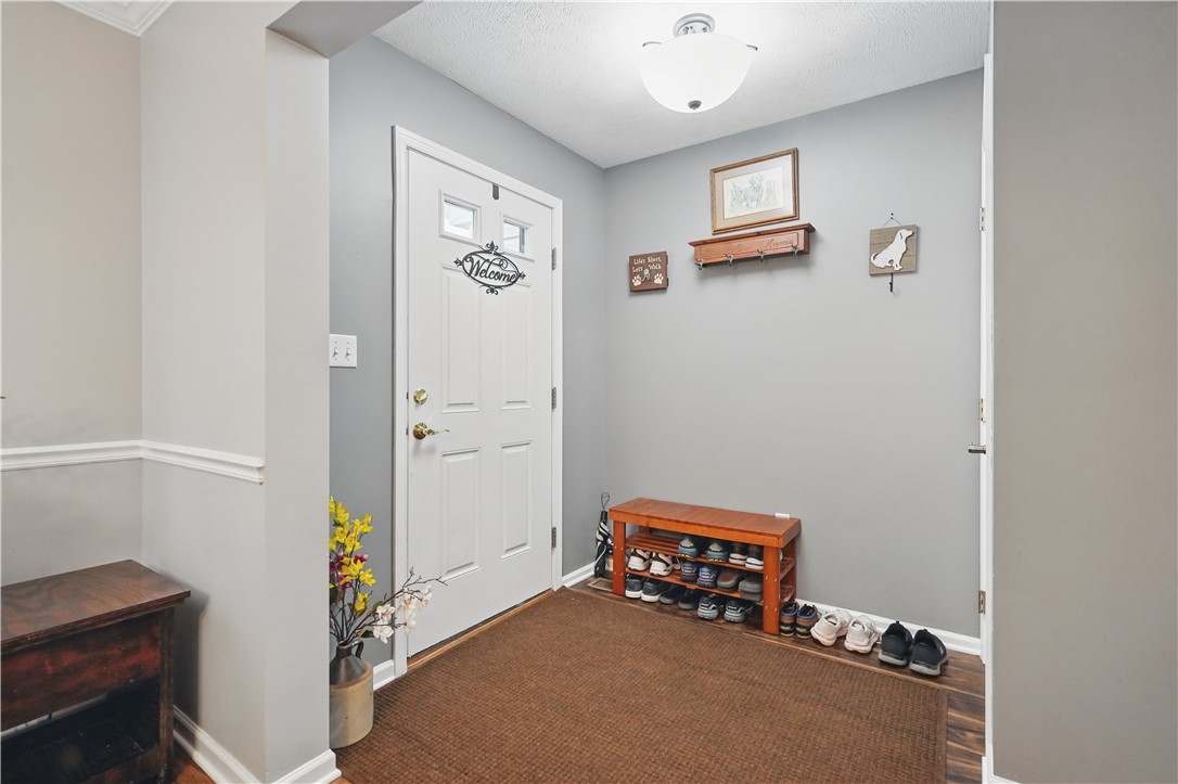 Hempfield Twp - Wml, Pennsylvania 15601, United States, 4 Bedrooms Bedrooms, ,4 BathroomsBathrooms,Residential,Contingent,145921