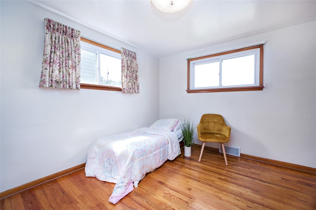 1104 Bennett Ave Ave, Jeannette, Pennsylvania image 13
