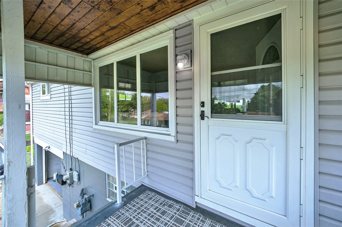 1104 Bennett Ave Ave, Jeannette, Pennsylvania image 4