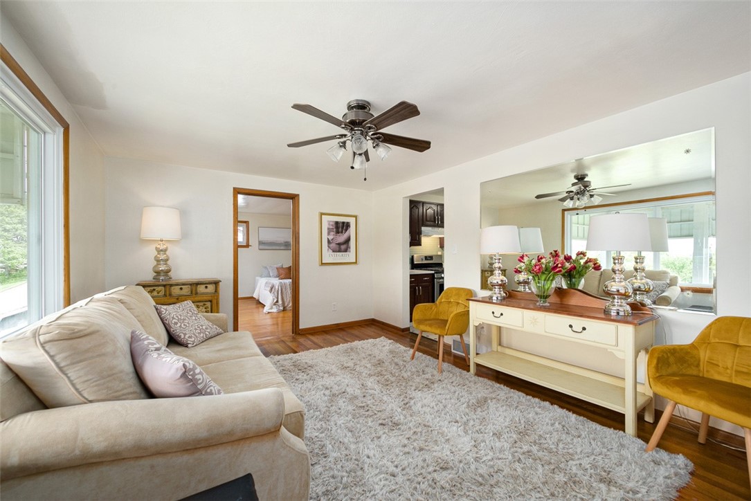 1104 Bennett Ave Ave, Jeannette, Pennsylvania image 7