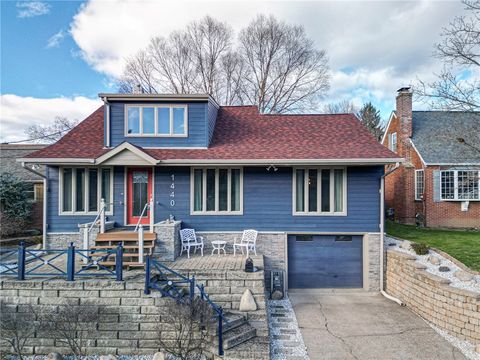 Photo of 1440 Ohio St, Beaver, PA 15009 (MLS # 1733579)