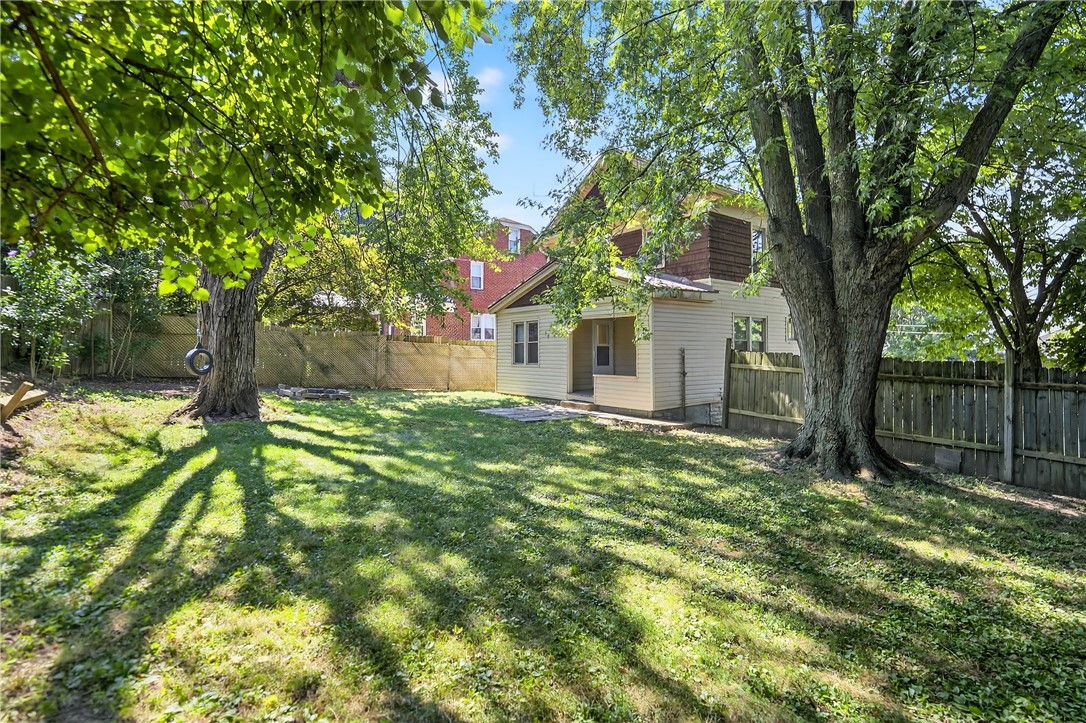 Bethel Park, Pennsylvania 15102, United States, 3 Bedrooms Bedrooms, ,1 BathroomBathrooms,Residential,Active,185940