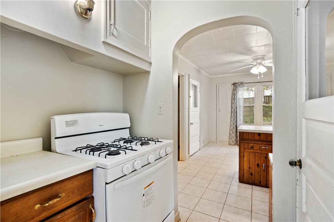 Bethel Park, Pennsylvania 15102, United States, 3 Bedrooms Bedrooms, ,1 BathroomBathrooms,Residential,Active,185940