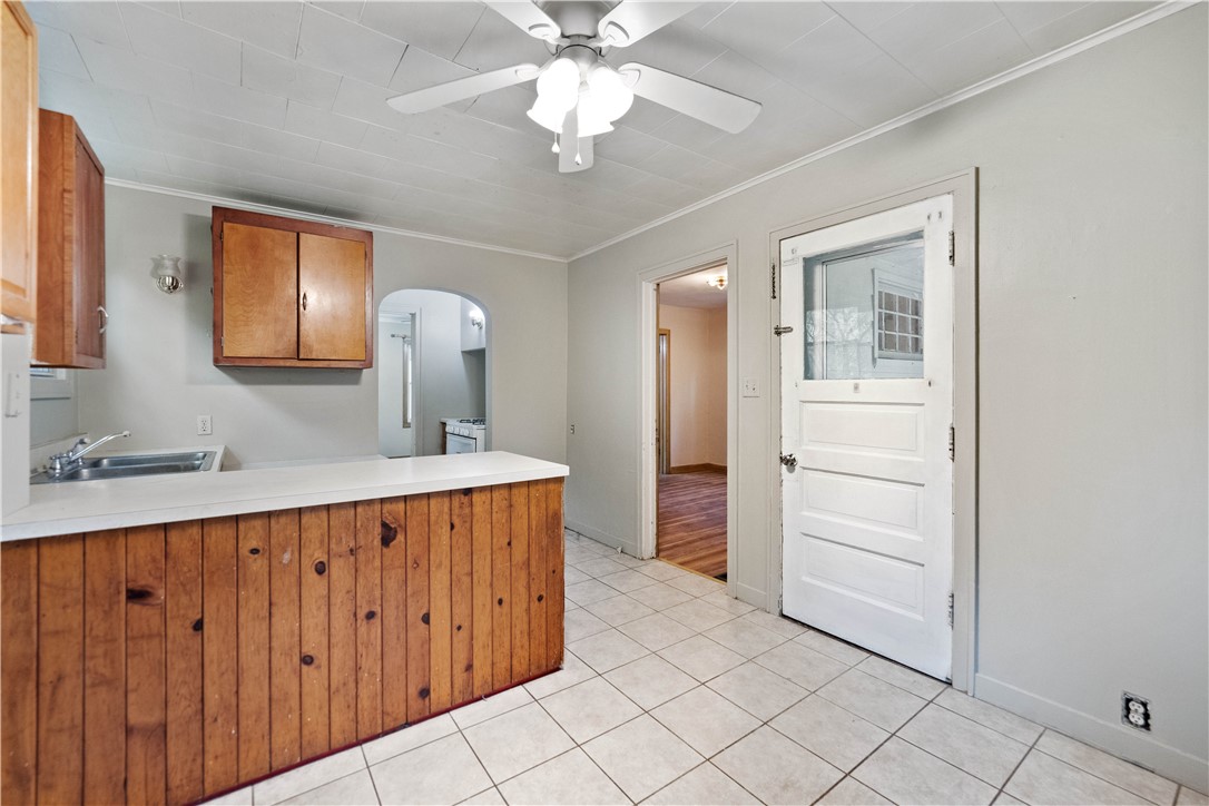 Bethel Park, Pennsylvania 15102, United States, 3 Bedrooms Bedrooms, ,1 BathroomBathrooms,Residential,Active,185940