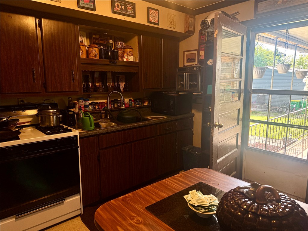 Twp Of But NW, Pennsylvania 16001, United States, ,Residential,Contingent,158341