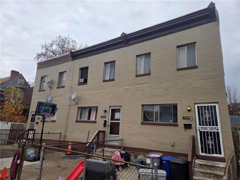 6215 Huntress St East Liberty PA 15206