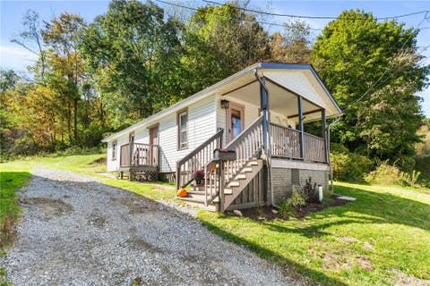 Photo for 157 Whitestown Rd