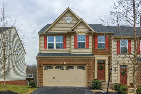 Photo of 217 Noble Woods Dr, Coraopolis, PA 15108 (MLS # 1740435)