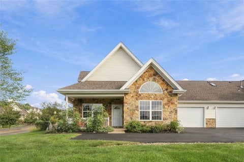 Condo For Sale - 302 Saddlebrook Road Rd<br/> West Deer, PA 15044