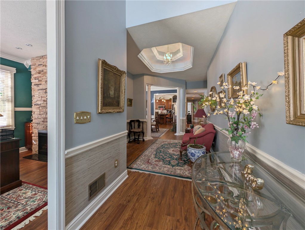 502 Independence Ct
