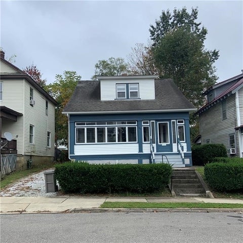 Photo for 991 Burns Ave