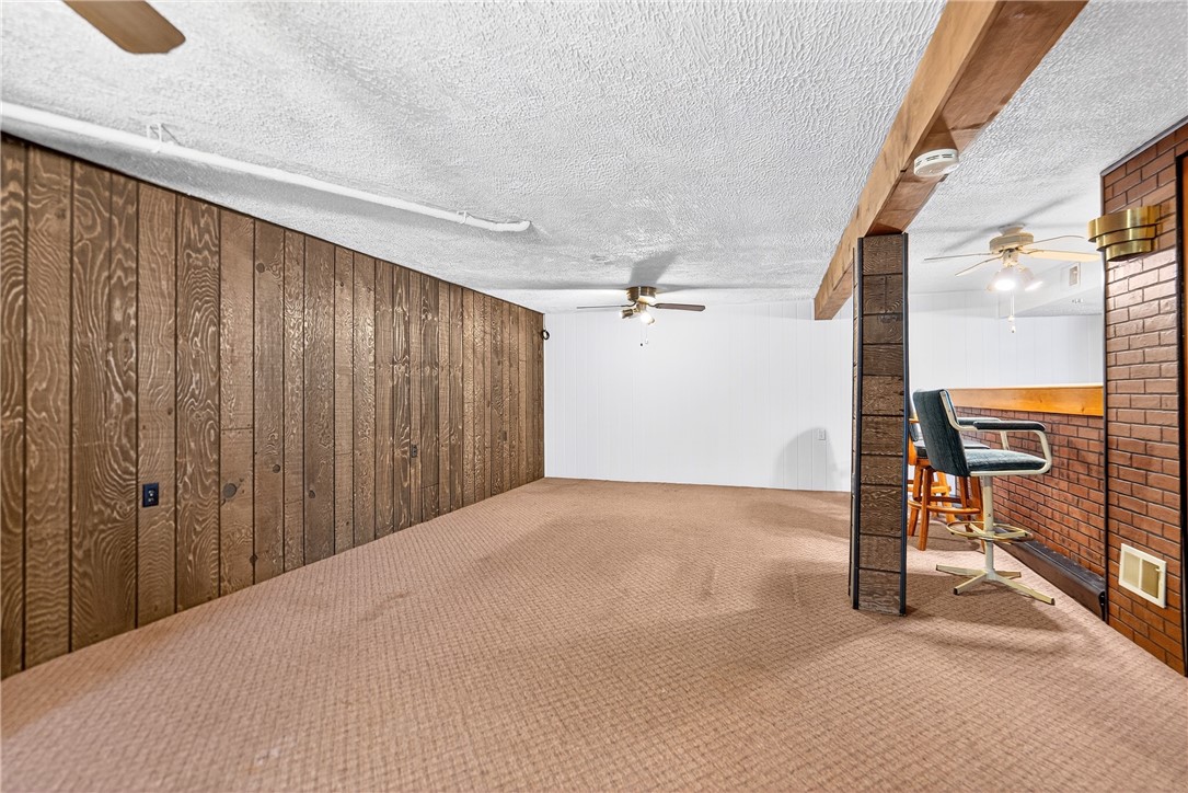 Ross Twp, Pennsylvania 15229, United States, 3 Bedrooms Bedrooms, ,2 BathroomsBathrooms,Residential,Contingent,222532