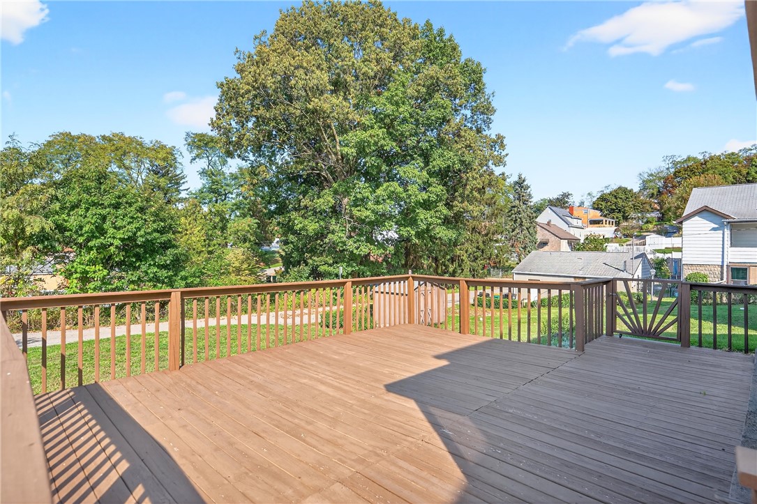 Ross Twp, Pennsylvania 15229, United States, 3 Bedrooms Bedrooms, ,2 BathroomsBathrooms,Residential,Contingent,222532