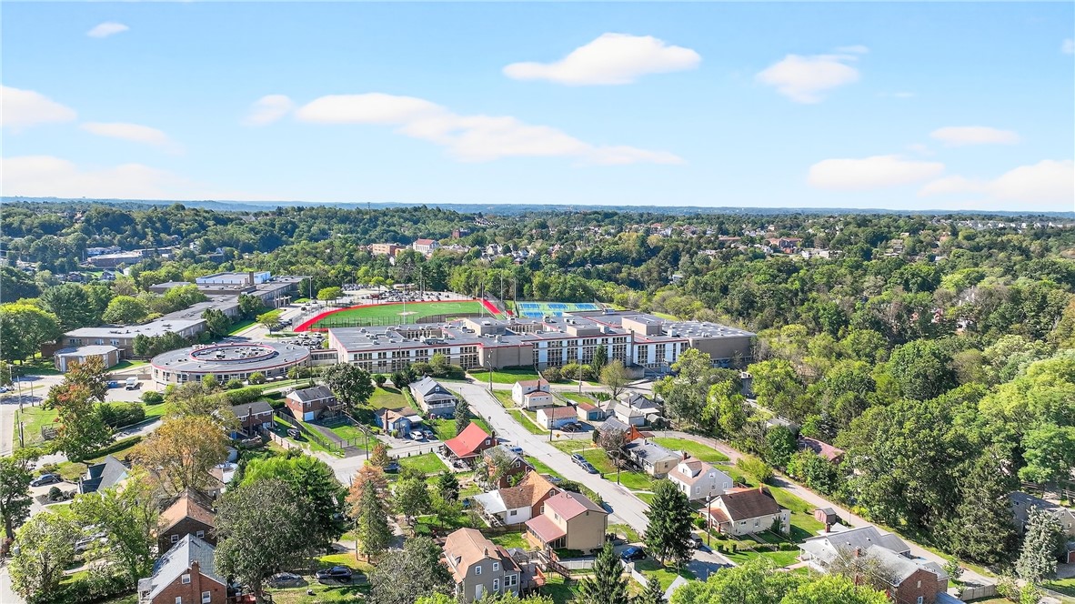 Ross Twp, Pennsylvania 15229, United States, 3 Bedrooms Bedrooms, ,2 BathroomsBathrooms,Residential,Contingent,222532