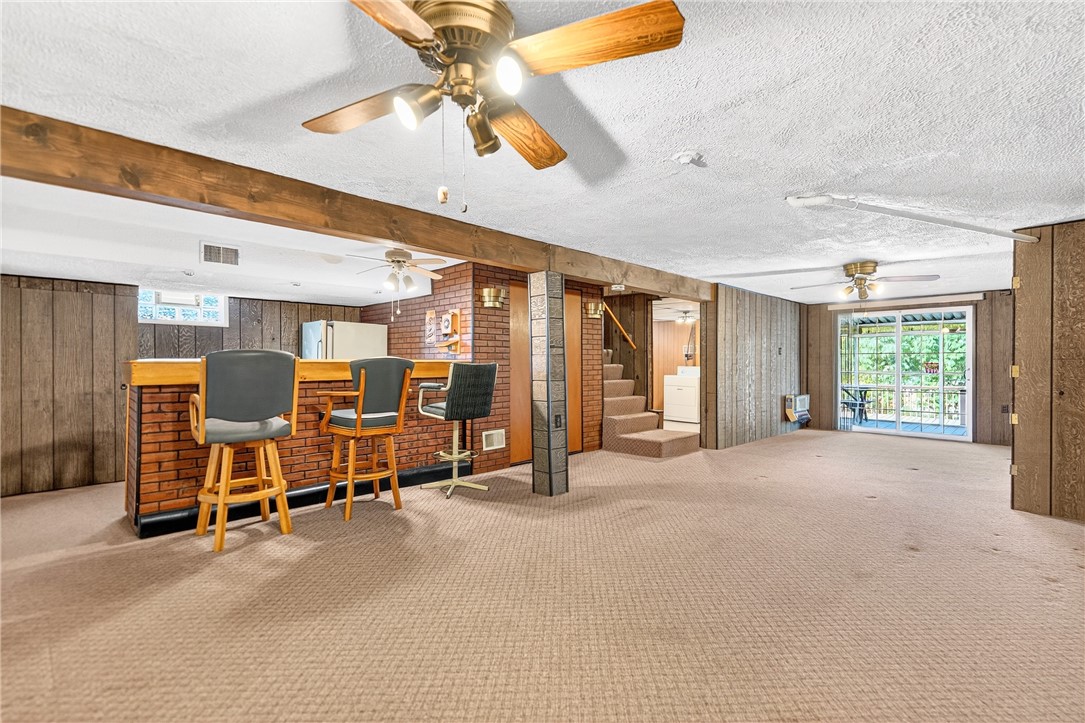 Ross Twp, Pennsylvania 15229, United States, 3 Bedrooms Bedrooms, ,2 BathroomsBathrooms,Residential,Contingent,222532