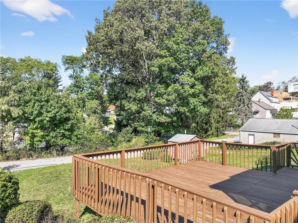 Ross Twp, Pennsylvania 15229, United States, 3 Bedrooms Bedrooms, ,2 BathroomsBathrooms,Residential,Contingent,222532