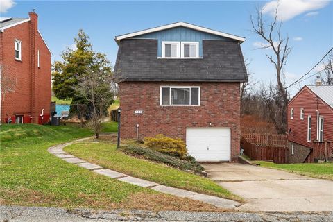 Photo of 130 Harphen St, Mckeesport, PA 15132 (MLS # 1733041)