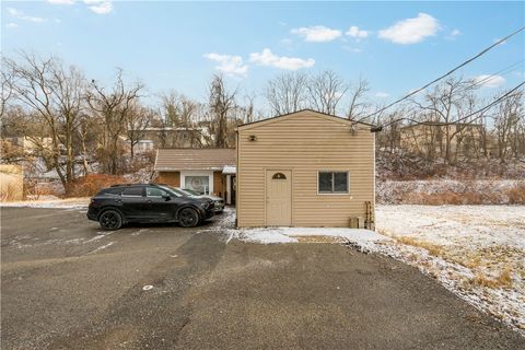 Photo of 3857 Willow Avenue Rear, Pittsburgh, PA 15234 (MLS # 1741031)