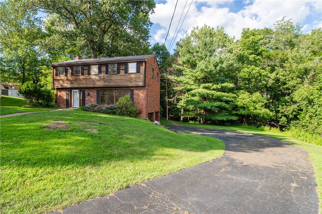 2907 Autumnwood Dr