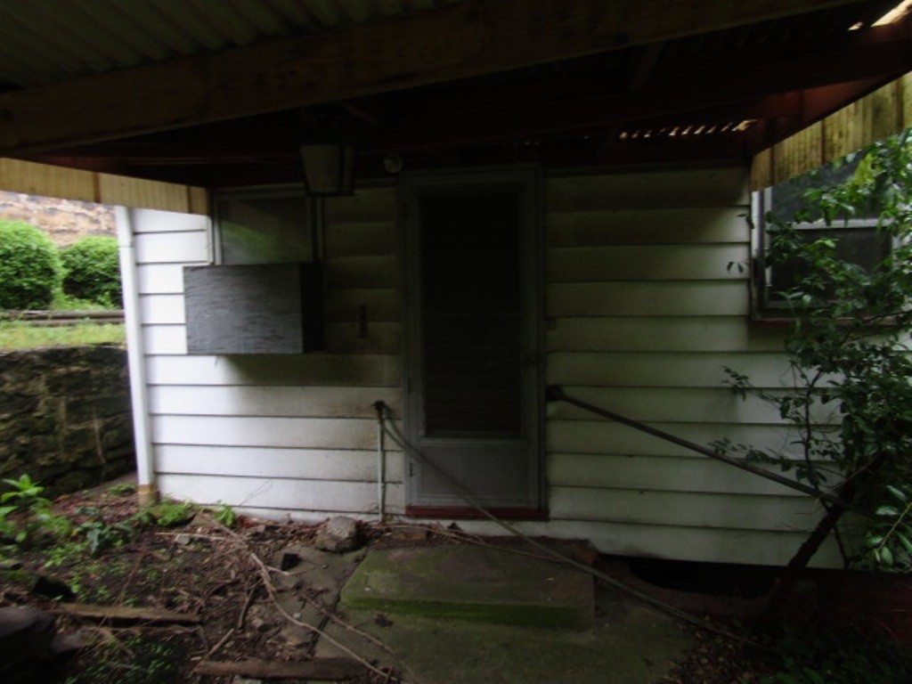 445 4th St St, Freedom, Pennsylvania image 4
