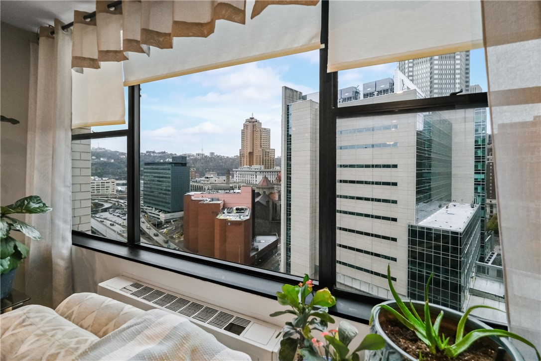 Downtown Pgh, Pennsylvania 15219, United States, 1 Bedroom Bedrooms, ,2 BathroomsBathrooms,Residential,Pending,30547