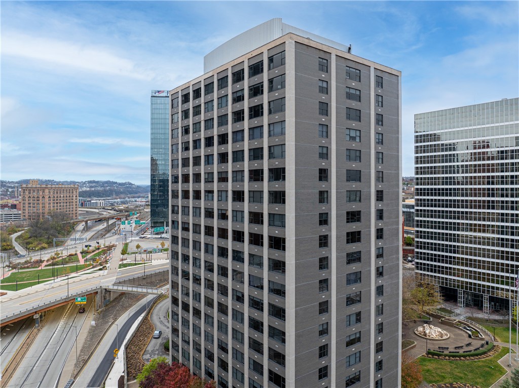 Downtown Pgh, Pennsylvania 15219, United States, 1 Bedroom Bedrooms, ,2 BathroomsBathrooms,Residential,Pending,30547