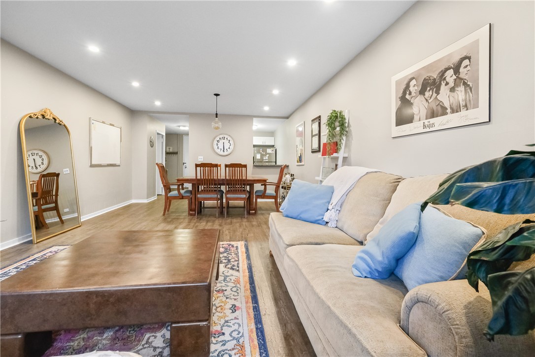 Downtown Pgh, Pennsylvania 15219, United States, 1 Bedroom Bedrooms, ,2 BathroomsBathrooms,Residential,Pending,30547