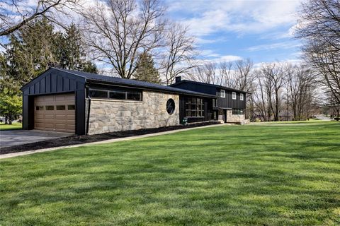 Photo of 10500 Grubbs Rd, McCandless, PA 15090 (MLS # 1747925)