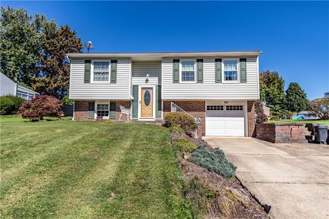 Photo for 429 Donnell Rd