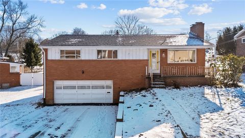 Photo of 101 Tristan Dr, Pittsburgh, PA 15209 (MLS # 1737834)