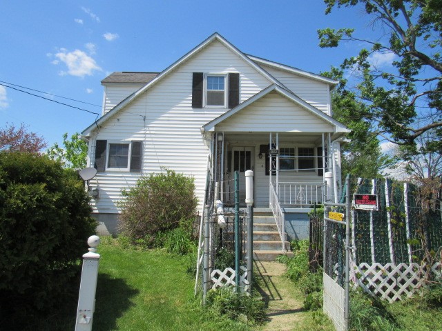 1052 N Eighty Eight Road