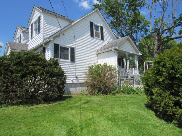 1052 N Eighty Eight Road