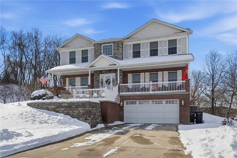 Photo of 100 Mary St, Monaca, PA 15061 (MLS # 1738867)
