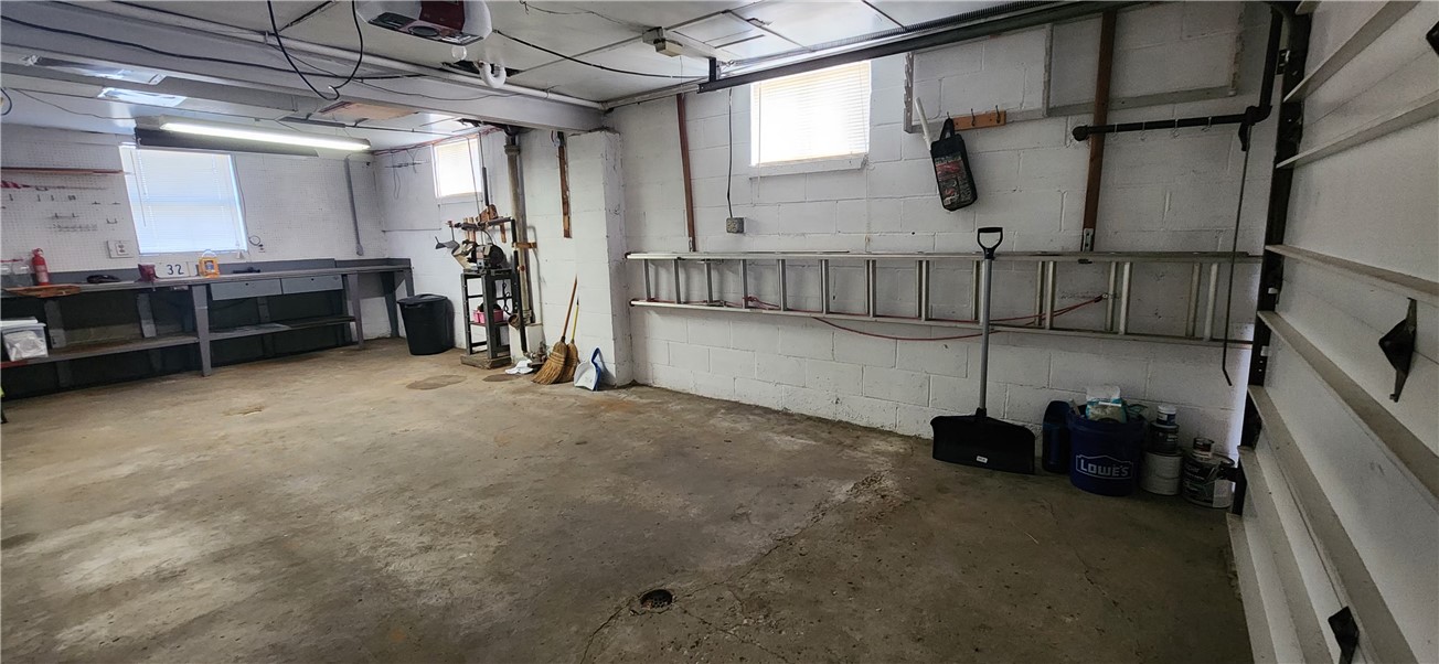 Hanover Twp - Wsh, Pennsylvania 15021, United States, 3 Bedrooms Bedrooms, ,2 BathroomsBathrooms,Residential,Active,81017