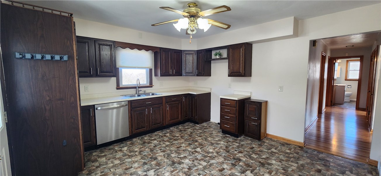 Hanover Twp - Wsh, Pennsylvania 15021, United States, 3 Bedrooms Bedrooms, ,2 BathroomsBathrooms,Residential,Active,81017