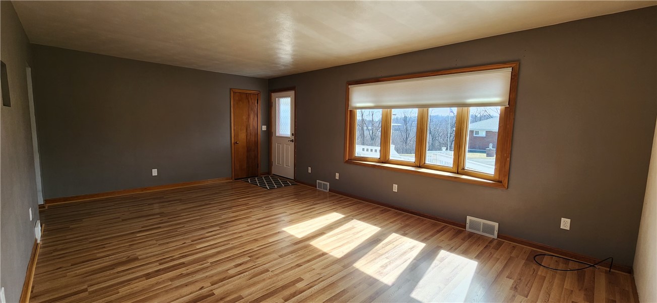 Hanover Twp - Wsh, Pennsylvania 15021, United States, 3 Bedrooms Bedrooms, ,2 BathroomsBathrooms,Residential,Active,81017