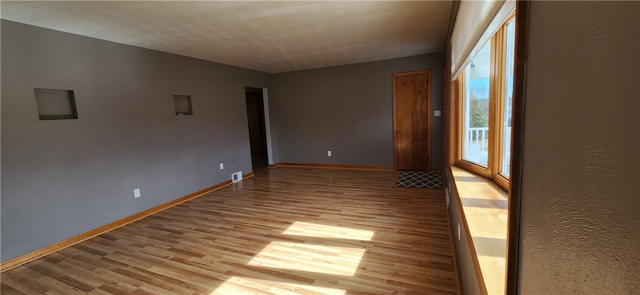 Hanover Twp - Wsh, Pennsylvania 15021, United States, 3 Bedrooms Bedrooms, ,2 BathroomsBathrooms,Residential,Active,81017