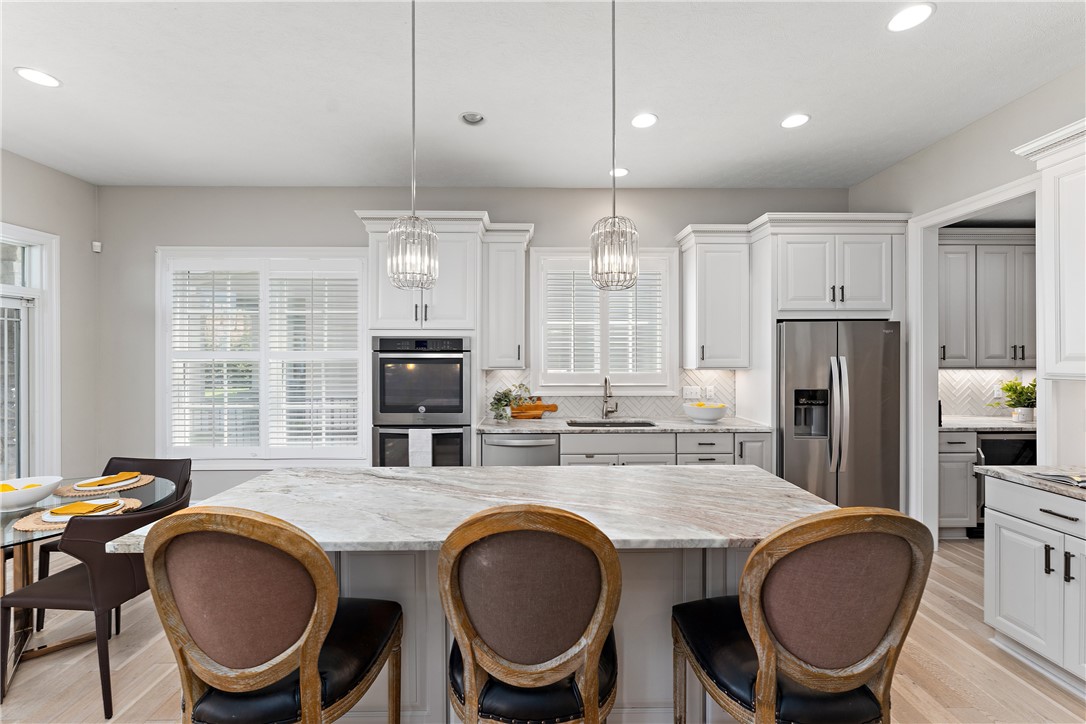 Marshall, Pennsylvania 16046, United States, 5 Bedrooms Bedrooms, ,4 BathroomsBathrooms,Residential,Contingent,82143