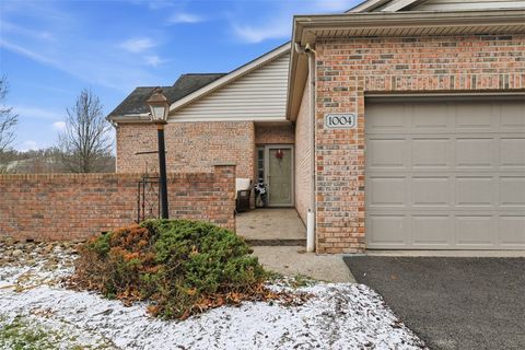 Condo For Sale - 1004 Park Place Ln Ln #1004<br/> Cecil, PA 15317