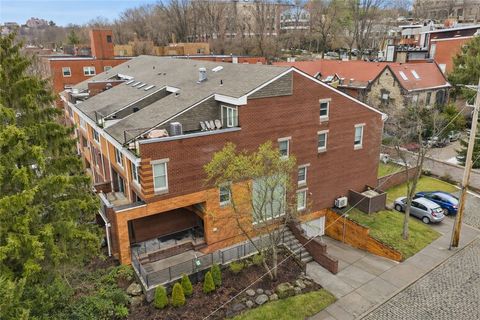 Photo of 5742 5th Ave #304, Pittsburgh, PA 15232 (MLS # 1735942)