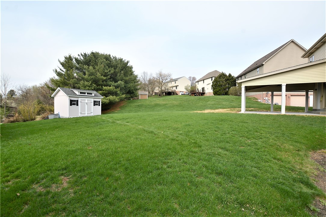 Cranberry Twp, Pennsylvania 16066, United States, 4 Bedrooms Bedrooms, ,3 BathroomsBathrooms,Residential,Contingent,108180